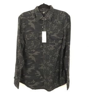 UNIQLO Shirt Flannel Camo Long Sleeve  Dark…